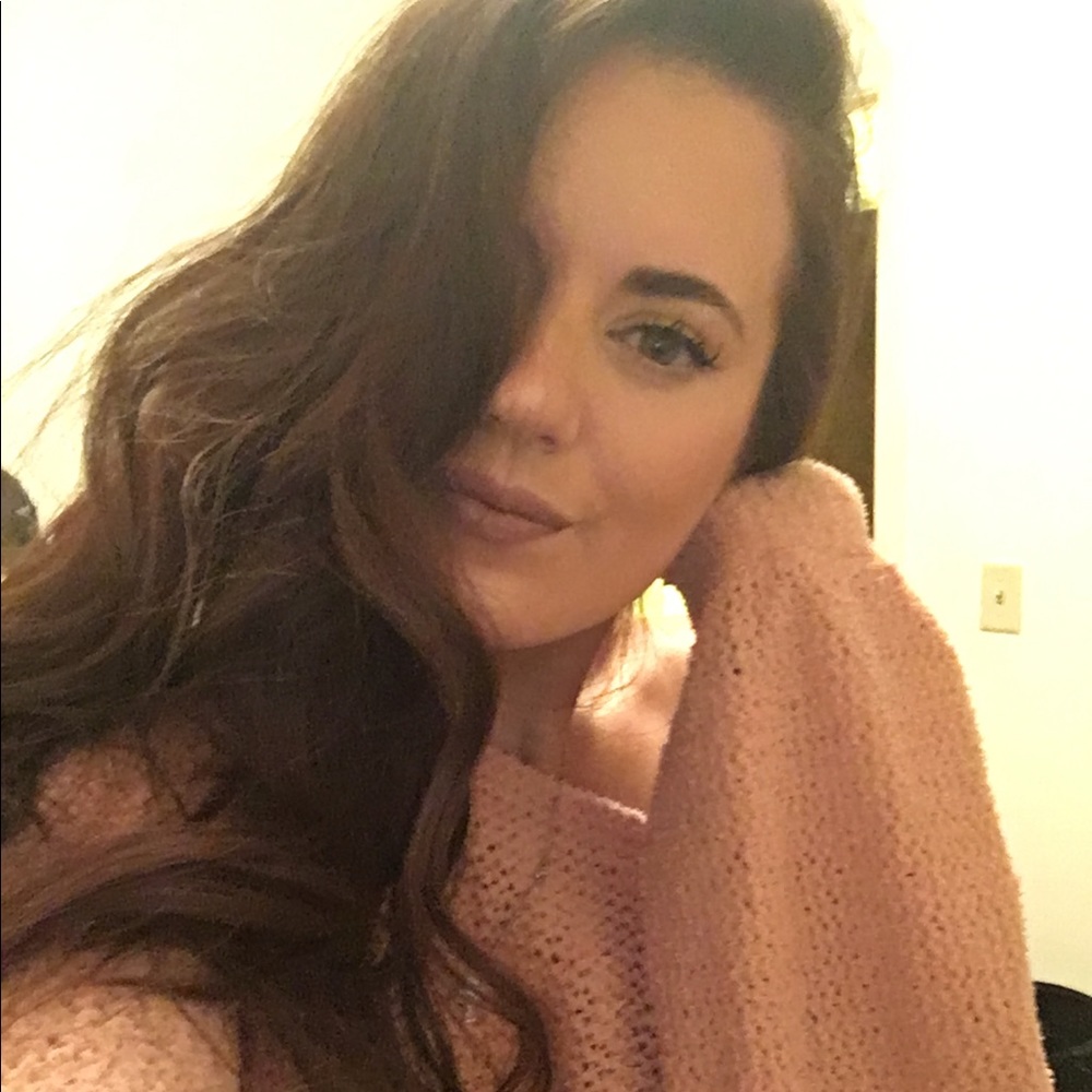 Meet your Posher, Kaila